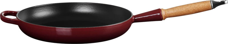 Se Le Creuset Stegepande M/træht 28 Rhone Str 28cm - Støbejernspander ❤ Stort online udvalg i Le Creuset ❤ Meget billig fragt og hurtig levering: 1 - 2 hverdage - Varenummer: MGS-S12998944 og barcode / Ean: 024147334286 på lager - Udsalg på Bolig - Køkkenudstyr - Gryder & pander - Støbejernspander Spar op til 67% - Over 1324 kendte brands på udsalg