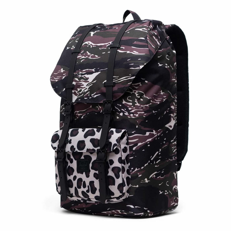 Se Herschel Little America Rygsæk Tiger Camo/Leopard 25L 25L ✔ Kæmpe udvalg i  Herschel ✔ Hurtig levering: 1 - 2 Hverdage samt billig fragt - Varenummer: JUCO-10014-03896 og barcode / Ean: &