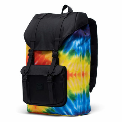 Se Herschel Little America Rygsæk Rainbow Tie Dye 17L 17L ✔ Kæmpe udvalg i  Herschel ✔ Hurtig levering: 1 - 2 Hverdage samt billig fragt - Varenummer: JUCO-10020-03561 og barcode / Ean: '828432372881 på lager - Udsalg på Rygsæk Spar op til 54% - Over 1300 kendte brands på udsalg