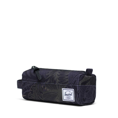 Se Herschel Penalhus Dark Jungle One size ✔ Kæmpe udvalg i  Herschel ✔ Hurtig levering: 1 - 2 Hverdage samt billig fragt - Varenummer: JUCO-10071-04074 og barcode / Ean: '828432419647 på lager - Udsalg på Penalhus Spar op til 52% - Over 1160 kendte mærker på udsalg