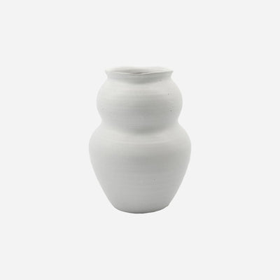 Se House Doctor - Vase, Juno, Hvid 22,5 cm ✔ Kæmpe udvalg i House Doctor ✔ Hurtig levering: 1 - 2 Hverdage samt billig fragt - Varenummer: RKTK-HD205420080 og barcode / Ean: '5707644783485 på lager - Udsalg på Spar op til 52% - Over 1122 kendte brands på udsalg