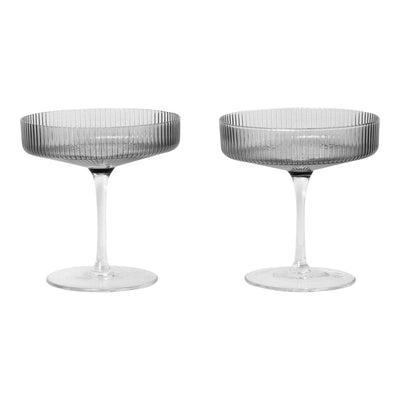 Se ferm LIVING Ripple champagneglas 2-pak smoked grey ✔ Kæmpe udvalg i ferm LIVING ✔ Hurtig levering: 1 - 2 Hverdage samt billig fragt - Varenummer: NDN-29218-02 og barcode / Ean: '5704723028666 på lager - Udsalg på Home & Garden - Kitchen & Dining - Tableware - Drinkware - Stemware Spar op til 65% - Over 785 kendte brands på udsalg