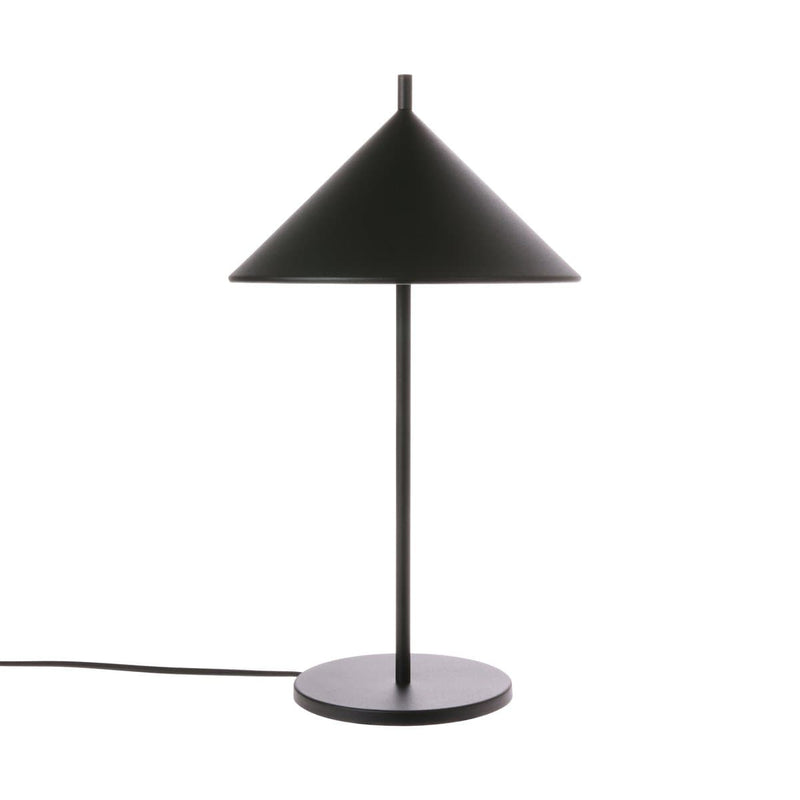 Se HKliving Triangle bordlampe Sort ✔ Kæmpe udvalg i HKliving ✔ Hurtig levering: 1 - 2 Hverdage samt billig fragt - Varenummer: NDN-34019-02 og barcode / Ean: &