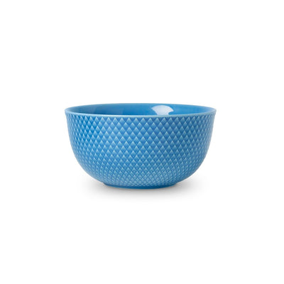 Se Lyngby Porcelæn Rhombe serveringsskål Ø 17,5 cm Blå ✔ Kæmpe udvalg i Lyngby Porcelæn ✔ Hurtig levering: 1 - 2 Hverdage samt billig fragt - Varenummer: NDN-35038-02 og barcode / Ean: '5711507019109 på lager - Udsalg på Home & Garden - Kitchen & Dining - Tableware - Dinnerware - Bowls Spar op til 66% - Over 1324 kendte brands på udsalg
