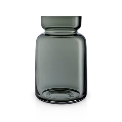 Se Eva Solo Silhouette glasvase smokey grey 18,5 cm ❤ Kæmpe udvalg i Eva Solo ❤ Hurtig levering: 1 - 2 Hverdage samt billig fragt - Varenummer: NDN-39769-01 og barcode / Ean: '5706631190435 på lager - Udsalg på Home & Garden - Decor - Vases Spar op til 65% - Over 1334 design mærker på udsalg