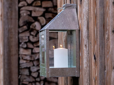 Se A2 Living Wall Mini Lantern - Galvaniseret 17 X 17 X 36Cm ✔ Kæmpe udvalg i  a2 LIVING ✔ Hurtig levering: 1 - 2 Hverdage samt billig fragt - Varenummer: KRZ-k701 og barcode / Ean:  på lager - Udsalg på Bolig > Sommerhus Spar op til 61% - Over 1354 kendte brands på udsalg