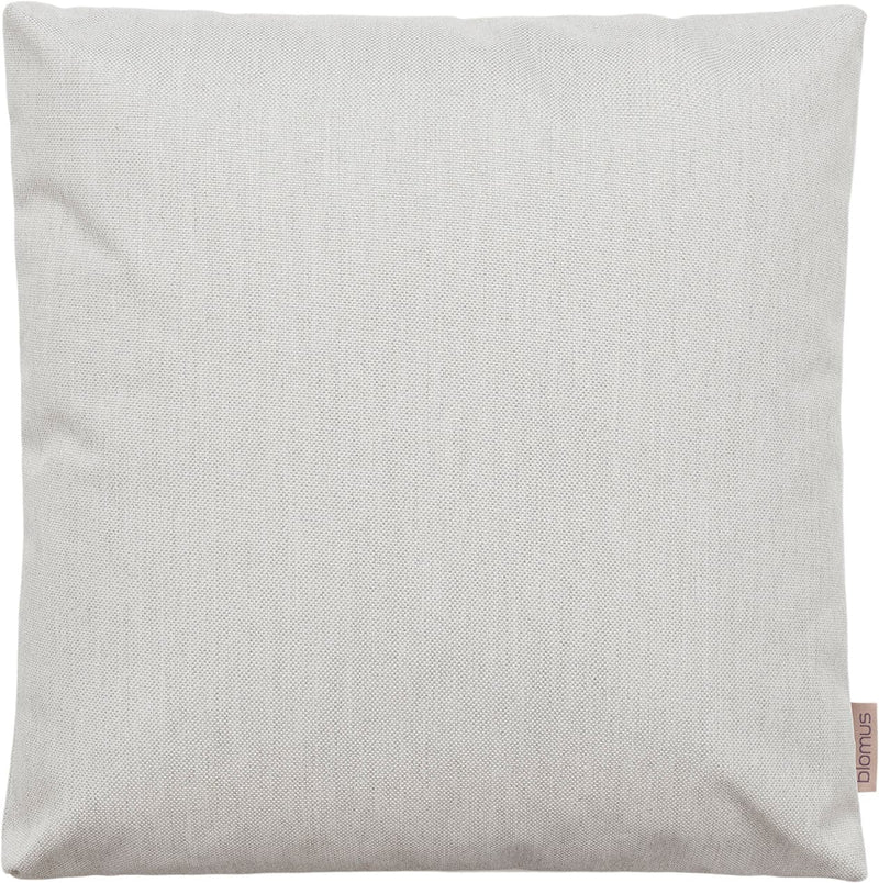 Se Blomus Cushion Stay- Cloud Str B 38, T 38 cm - Pyntepuder ❤ Stort online udvalg i Blomus ❤ Meget billig fragt og hurtig levering: 1 - 2 hverdage - Varenummer: MGS-S11127740 og barcode / Ean: 4008832781247 på lager - Udsalg på Bolig - Tekstiler & puder - Puder - Pyntepuder Spar op til 51% - Over 1300 kendte brands på udsalg