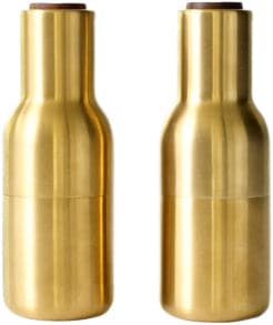 Se Audo Copenhagen Bottle Grinder, Brushed Brass, Waln Str H: 20,5, Ø: 8 cm - Salt & Peber ❤ Stort online udvalg i Audo Copenhagen ❤ Meget billig fragt og hurtig levering: 1 - 2 hverdage - Varenummer: MGS-S00470147 og barcode / Ean: 5709262040469 på lager - Udsalg på Bolig - Køkkenudstyr - Køkkenartikler - Salt & peber Spar op til 53% - Over 1122 kendte brands på udsalg