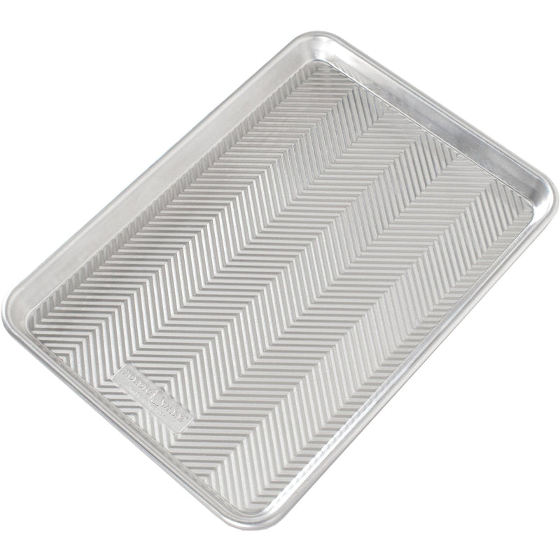 Se Nordic Ware Naturals® Prism Jelly Roll bageplade, 40 cm ✔ Kæmpe udvalg i Nordic Ware ✔ Meget billig fragt og hurtig levering: 1 - 2 hverdage - Varenummer: KTO-NW-44870 og barcode / Ean: &