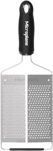 Se Microplane Dual Grater Str 3x31x11cm - Køkkenredskaber ❤ Stort online udvalg i Microplane ❤ Meget billig fragt og hurtig levering: 1 - 2 hverdage - Varenummer: MGS-S00637485 og barcode / Ean: 098399450223 på lager - Udsalg på Bolig - Køkkenudstyr - Køkkenartikler - Køkkenredskaber Spar op til 55% - Over 1334 design brands på udsalg