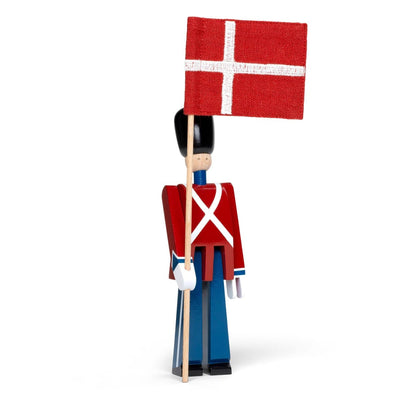 Se Kay Bojesen Denmark Kay Bojesen fanebærer med tekstilflag mini 18,5 cm ❤ Kæmpe udvalg i Kay Bojesen Denmark ❤ Hurtig levering: 1 - 2 Hverdage samt billig fragt - Varenummer: NDN-45645-01 og barcode / Ean: '5709513392262 på lager - Udsalg på Home & Garden - Decor - Artwork - Sculptures & Statues Spar op til 65% - Over 1334 design mærker på udsalg