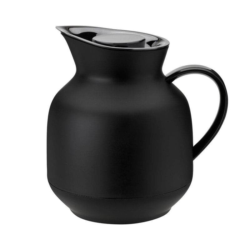 Se Stelton Amphora termokande te 1 L Soft black ✔ Kæmpe udvalg i Stelton ✔ Hurtig levering: 1 - 2 Hverdage samt billig fragt - Varenummer: KTT-501959-01 og barcode / Ean: &