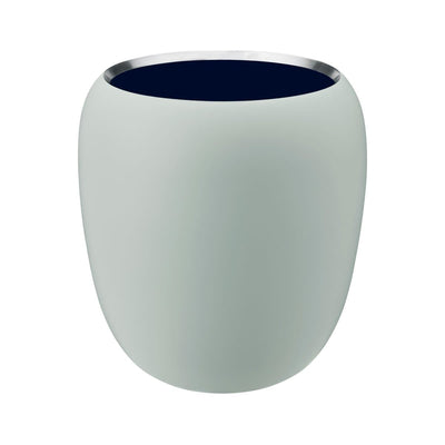 Se Stelton Ora vase 20 cm Neo mint/Midnight blue ❤ Kæmpe udvalg i Stelton ❤ Hurtig levering: 1 - 2 Hverdage samt billig fragt - Varenummer: NDN-501964-01 og barcode / Ean: '5709846027244 på lager - Udsalg på Home & Garden - Decor - Vases Spar op til 54% - Over 1312 kendte brands på udsalg