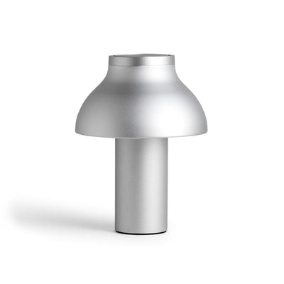 Se HAY PC table bordlampe S Ø25 c Aluminium ❤ Kæmpe udvalg i HAY ❤ Hurtig levering: 1 - 2 Hverdage samt billig fragt - Varenummer: NDN-503394-01 og barcode / Ean: '5710441263777 på lager - Udsalg på Home & Garden - Lighting - Lamps Spar op til 67% - Over 785 kendte brands på udsalg