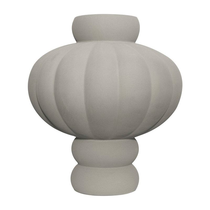 Se Louise Roe Balloon vase 40 cm Sanded Grey ❤ Kæmpe udvalg i Louise Roe ❤ Hurtig levering: 1 - 2 Hverdage samt billig fragt - Varenummer: NDN-504838-01 og barcode / Ean: &