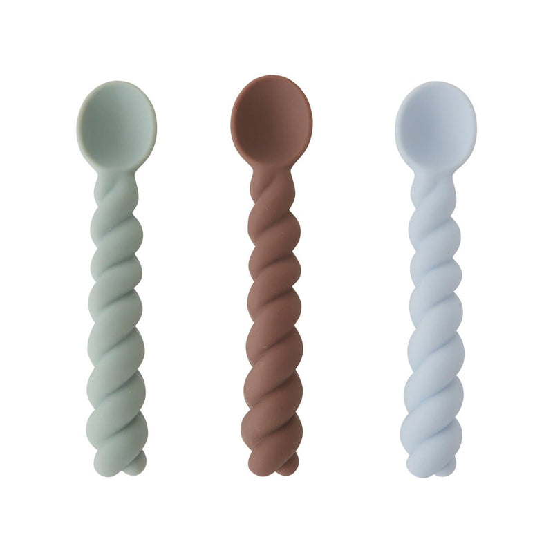 Se OYOY Mellow ske 3-pak Dusty Blue/Taupe/Pale mint ✔ Kæmpe udvalg i OYOY ✔ Hurtig levering: 1 - 2 Hverdage samt billig fragt - Varenummer: KTT-506842-01 og barcode / Ean: &