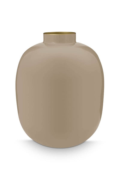 Se tilbud på Vase Metal Khaki 32cm! Billigt udsalg på Pip Studio. Hurtig levering, 1-2 hverdage. Spar op til 58%.