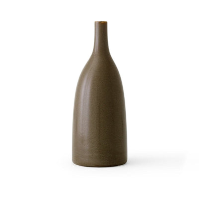 Se Audo Copenhagen Strandgade vase 25 cm Ceramic fern ❤ Kæmpe udvalg i Audo Copenhagen ❤ Hurtig levering: 1 - 2 Hverdage samt billig fragt - Varenummer: NDN-512634-01 og barcode / Ean: '5709262075799 på lager - Udsalg på Home & Garden - Decor - Vases Spar op til 66% - Over 1334 design mærker på udsalg