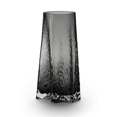 Se Cooee Design Gry vase 30 cm Smoke ❤ Kæmpe udvalg i Cooee Design ❤ Hurtig levering: 1 - 2 Hverdage samt billig fragt - Varenummer: NDN-513615-01 og barcode / Ean: '7350057809143 på lager - Udsalg på Home & Garden - Decor - Vases Spar op til 55% - Over 1334 design brands på udsalg