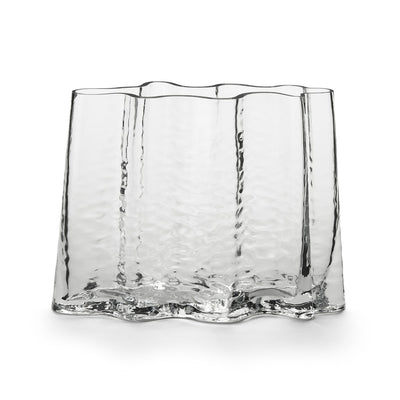 Se Cooee Design Gry wide vase 24 cm Clear ✔ Kæmpe udvalg i Cooee Design ✔ Hurtig levering: 1 - 2 Hverdage samt billig fragt - Varenummer: KTT-513619-01 og barcode / Ean: '7350057809198 på lager - Udsalg på Indretning - Dekoration - Vaser Spar op til 57% - Over 785 kendte brands på udsalg