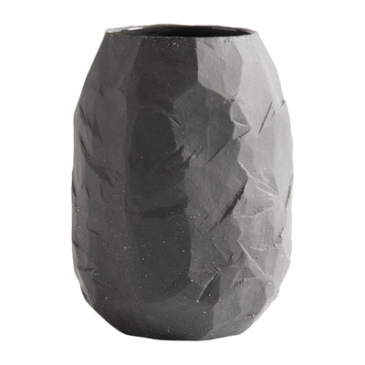 Se MUUBS Kuri vase 21 cm Stone ❤ Kæmpe udvalg i MUUBS ❤ Hurtig levering: 1 - 2 Hverdage samt billig fragt - Varenummer: NDN-515811-01 og barcode / Ean: '5713524033717 på lager - Udsalg på Home & Garden - Decor - Vases Spar op til 66% - Over 1354 kendte brands på udsalg