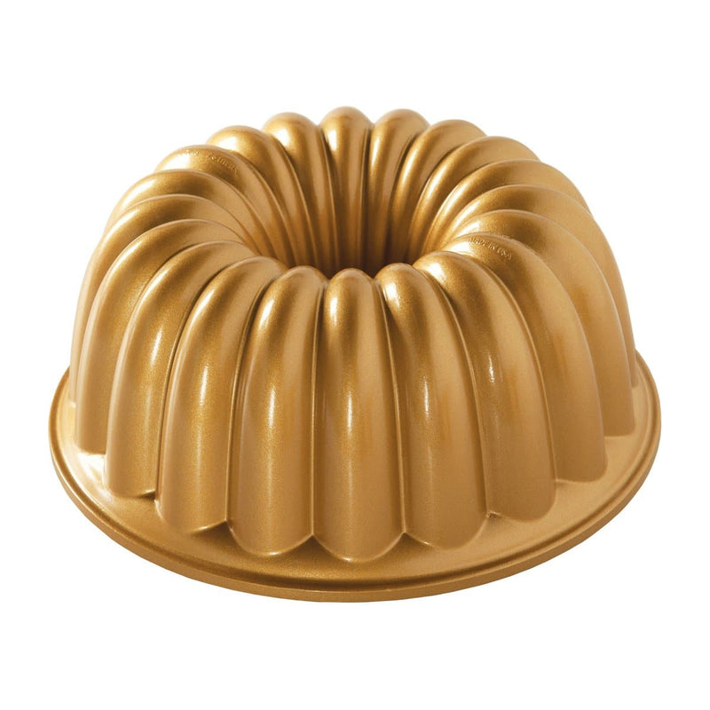 Se Nordic Ware Nordic Ware Elegant party bundt bageform 2,4 L ✔ Kæmpe udvalg i Nordic Ware ✔ Hurtig levering: 1 - 2 Hverdage samt billig fragt - Varenummer: KTT-515984-01 og barcode / Ean: &