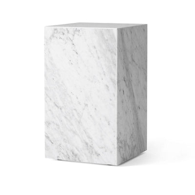 Se Audo Copenhagen Plinth tall sidebord 30x30x51 cm White ❤ Kæmpe udvalg i Audo Copenhagen ❤ Hurtig levering: 1 - 2 Hverdage samt billig fragt - Varenummer: NDN-528351-01 og barcode / Ean: '5709262983278 på lager - Udsalg på Furniture - Tables - Accent Tables - End Tables Spar op til 59% - Over 1112 kendte brands på udsalg