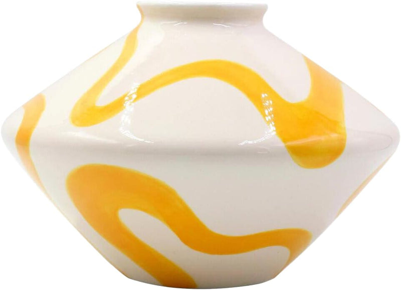 Se Que Rico Vase Rafael - Spanish Swirls Str 24,4 x 24,5 x 16,5 cm - Vaser ❤ Stort online udvalg i Que Rico ❤ Meget billig fragt og hurtig levering: 1 - 2 hverdage - Varenummer: MGS-S12238981 og barcode / Ean: 5420025375566 på lager - Udsalg på Bolig - Interiør - Vaser & urtepotteskjulere - Vaser Spar op til 53% - Over 1312 kendte brands på udsalg