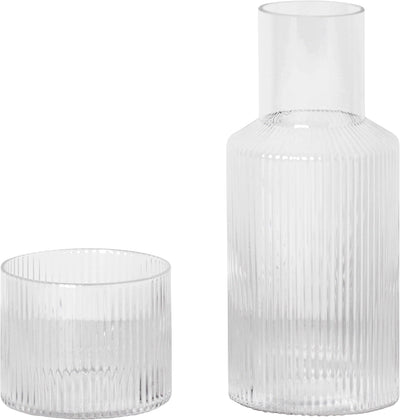 Se ferm LIVING Ripple Carafe Set Small Str H: 18/6 x Ø 18/7,5 cm - Karafler Glas ❤ Stort online udvalg i ferm LIVING ❤ Meget billig fragt og hurtig levering: 1 - 2 hverdage - Varenummer: MGS-S00401857 og barcode / Ean: 5704723021612 på lager - Udsalg på Bolig - Borddækning - Karafler & kander - Karafler Spar op til 67% - Over 1354 design brands på udsalg