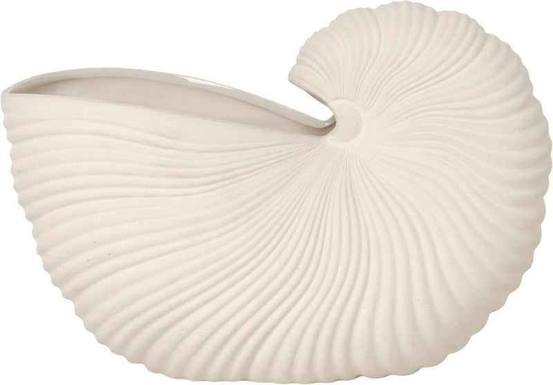 Se ferm LIVING Shell Pot Off White Str ACCESSORIES - Vaser ❤ Stort online udvalg i ferm LIVING ❤ Meget billig fragt og hurtig levering: 1 - 2 hverdage - Varenummer: MGS-S00433581 og barcode / Ean: 5704723030911 på lager - Udsalg på Bolig - Interiør - Vaser & urtepotteskjulere - Vaser Spar op til 52% - Over 1354 design brands på udsalg