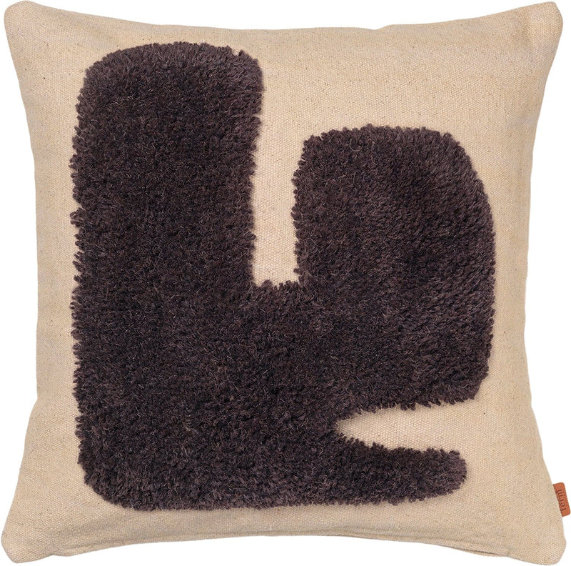 Se ferm LIVING Lay Cushion Sand/dark Brown Str ACCESSORIES - Pyntepuder ❤ Stort online udvalg i ferm LIVING ❤ Meget billig fragt og hurtig levering: 1 - 2 hverdage - Varenummer: MGS-S12069231 og barcode / Ean: 5704723294429 på lager - Udsalg på Bolig - Tekstiler & puder - Puder - Pyntepuder Spar op til 56% - Over 1354 design brands på udsalg