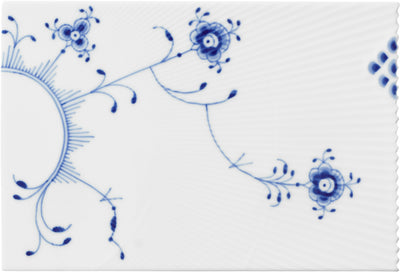 Se Royal Copenhagen BLÅ Elements Serveringsbræt 12 X 18 CM Str 18 - Serveringsfade ❤ Stort online udvalg i Royal Copenhagen ❤ Meget billig fragt og hurtig levering: 1 - 2 hverdage - Varenummer: MGS-S00464797 og barcode / Ean: 5705140733591 på lager - Udsalg på Bolig - Borddækning - Skåle & fade - Serveringsfade Spar op til 57% - Over 1354 kendte brands på udsalg