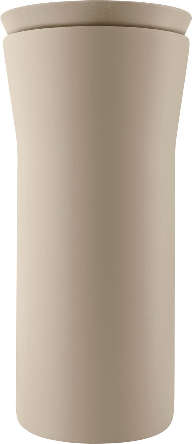 Se Eva Solo City To Go Cup Recycled 0,35 l Pearl Beige Str 4 - To-go-kopper Stål ❤ Stort online udvalg i Eva Solo ❤ Meget billig fragt og hurtig levering: 1 - 2 hverdage - Varenummer: MGS-S12586501 og barcode / Ean: 5706631227117 på lager - Udsalg på Bolig - Køkkenudstyr - Kaffe & te - To-go-kopper Spar op til 52% - Over 1354 kendte mærker på udsalg