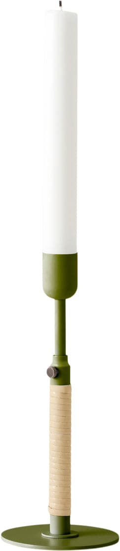 Se Audo Copenhagen Duca Candleholder, Olive Green - Kronelysestager ❤ Stort online udvalg i Audo Copenhagen ❤ Meget billig fragt og hurtig levering: 1 - 2 hverdage - Varenummer: MGS-S00544142 og barcode / Ean: 5709262050314 på lager - Udsalg på Bolig - Interiør - Lysestager - Kronelysestager Spar op til 57% - Over 1124 kendte brands på udsalg