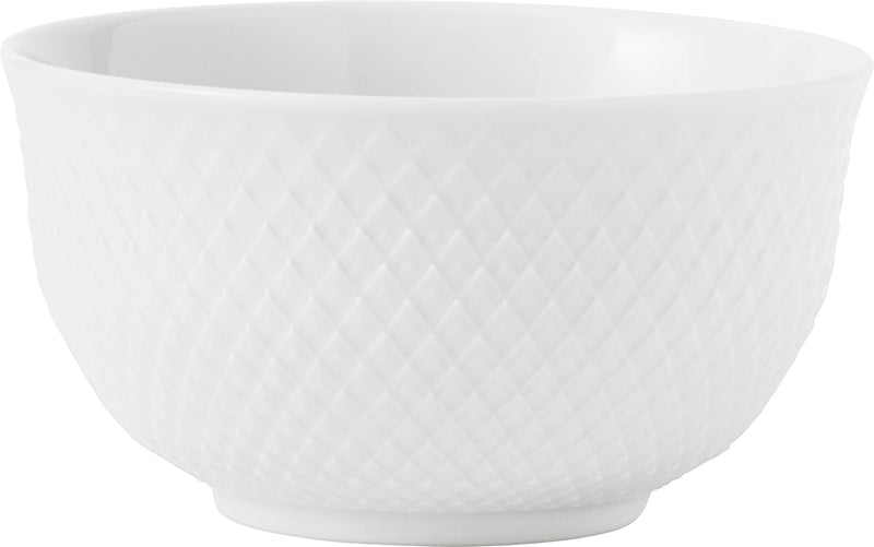 Se Lyngby Porcelæn Rhombe Bowl 35cl, White Str Ø: 11 cm, 50cl. - Serveringsskåle ❤ Stort online udvalg i Lyngby Porcelæn ❤ Meget billig fragt og hurtig levering: 1 - 2 hverdage - Varenummer: MGS-S00314448 og barcode / Ean: 5711507238395 på lager - Udsalg på Bolig - Borddækning - Skåle & fade - Serveringsskåle Spar op til 64% - Over 1354 kendte mærker på udsalg