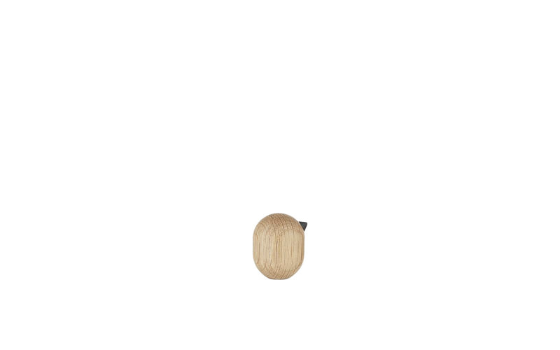 Se Normann Copenhagen Little Bird Oak Str H: 4,5 x Ø: 3,5 cm - Figurer ❤ Stort online udvalg i Normann Copenhagen ❤ Meget billig fragt og hurtig levering: 1 - 2 hverdage - Varenummer: MGS-S00309074 og barcode / Ean: 5712396013377 på lager - Udsalg på Bolig - Interiør - Figurer & skulpturer - Figurer Spar op til 64% - Over 857 kendte brands på udsalg