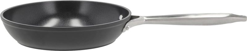 Se Pillivuyt Gourmet Stegepande Keramisk Nonstick Travo 20 cm Sort Aluminium Str L:39.3cm B:20cm H:4.4cm - Stegepander Træ ❤ Stort online udvalg i Pillivuyt Gourmet ❤ Meget billig fragt og hurtig levering: 1 - 2 hverdage - Varenummer: MGS-S12588255 og barcode / Ean: 5722000306030 på lager - Udsalg på Bolig - Køkkenudstyr - Gryder & pander - Stegepander Spar op til 57% - Over 1160 kendte mærker på udsalg