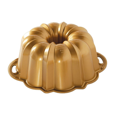 Se Nordic Ware Nordic Ware anniversary bundt bageform 2,4 L ✔ Kæmpe udvalg i Nordic Ware ✔ Hurtig levering: 1 - 2 Hverdage samt billig fragt - Varenummer: KTT-573278-01 og barcode / Ean: '011172500779 på lager - Udsalg på Køkken & madlavning - Bageredskaber - Kageforme & kageudstikkere Spar op til 65% - Over 1354 kendte brands på udsalg