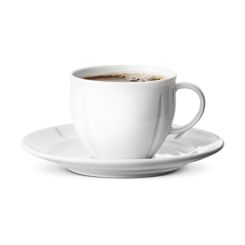 Se Rosendahl Grand Cru Soft kaffekop med underkop 28 cl Hvid ✔ Kæmpe udvalg i Rosendahl ✔ Hurtig levering: 1 - 2 Hverdage samt billig fragt - Varenummer: KTT-581688-01 og barcode / Ean: &