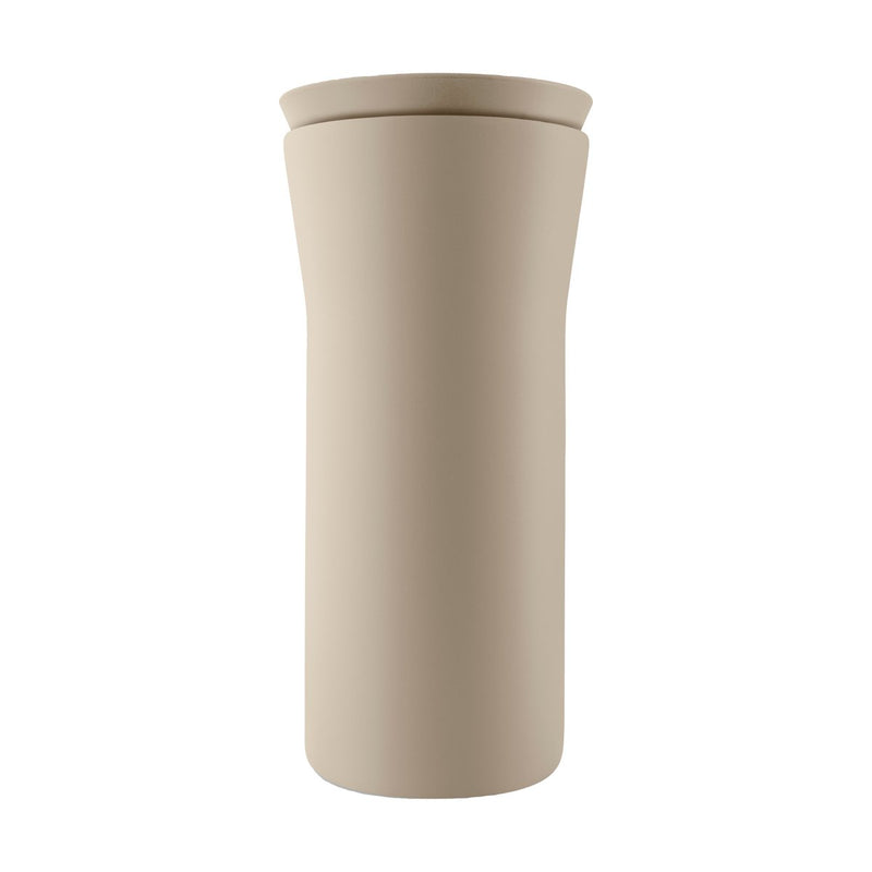 Se Eva Solo City To Go termokop 0,35 L Pearl beige ✔ Kæmpe udvalg i Eva Solo ✔ Hurtig levering: 1 - 2 Hverdage samt billig fragt - Varenummer: KTT-587315-01 og barcode / Ean: &