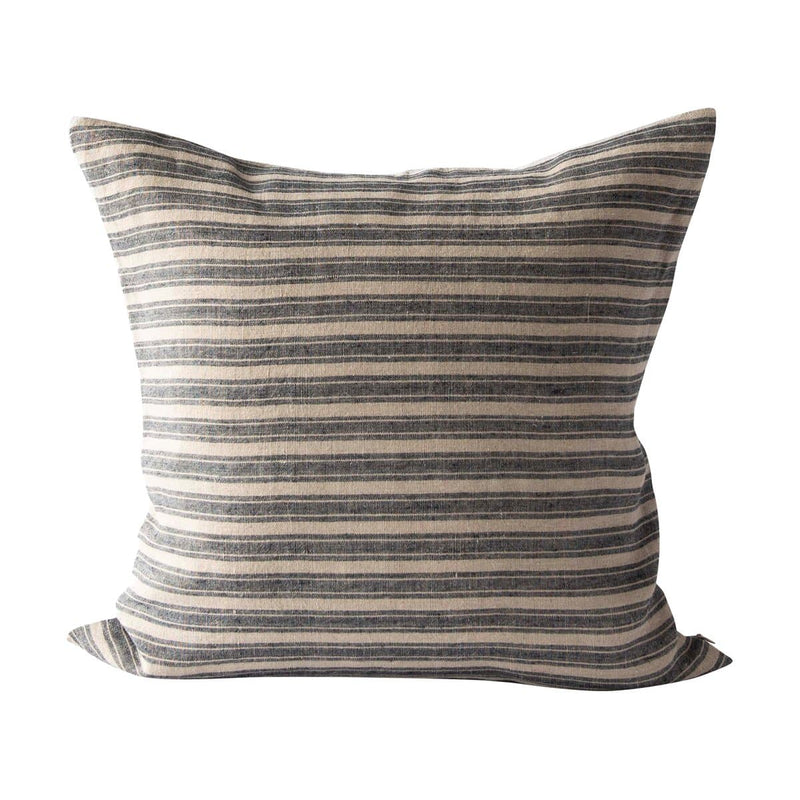 Se Tell Me More Carla pudebetræk 50x50 cm Denim Stripe ✔ Kæmpe udvalg i Tell Me More ✔ Hurtig levering: 1 - 2 Hverdage samt billig fragt - Varenummer: KTT-612378-01 og barcode / Ean: &