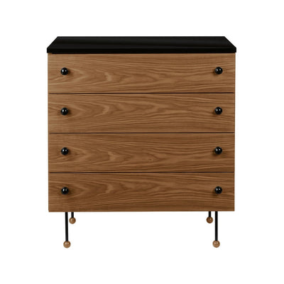 Se GUBI 62 Dresser kommode american walnut, 4 skuffer ❤ Kæmpe udvalg i GUBI ❤ Hurtig levering: 1 - 2 Hverdage samt billig fragt - Varenummer: NDN-529546-01 og barcode / Ean: '5710902416872 på lager - Udsalg på Furniture - Cabinets & Storage - Dressers Spar op til 62% - Over 1122 kendte brands på udsalg