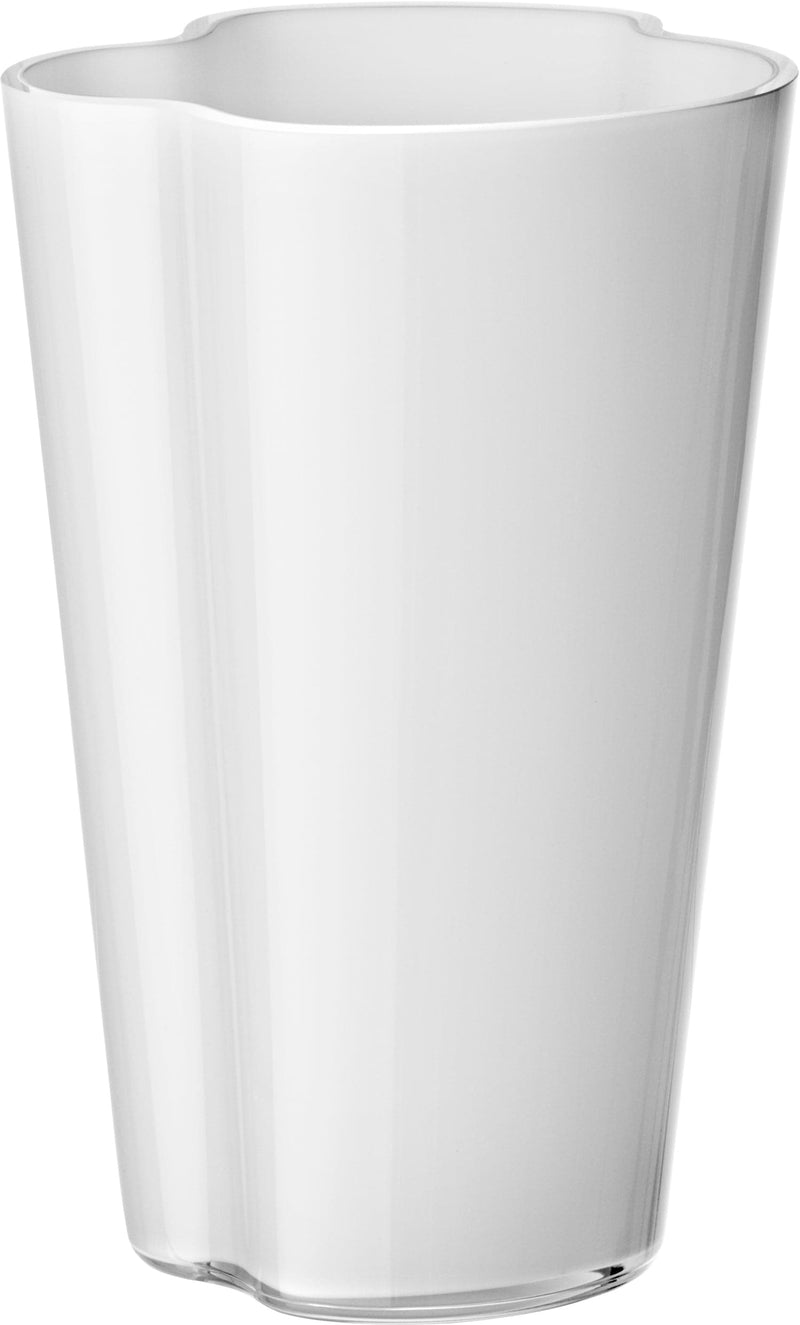 Se Iittala Aalto Vase 220mm Hvid Str 220MM - Vaser ❤ Stort online udvalg i Iittala ❤ Meget billig fragt og hurtig levering: 1 - 2 hverdage - Varenummer: MGS-S00503558 og barcode / Ean: 6411923660037 på lager - Udsalg på Bolig - Interiør - Vaser & urtepotteskjulere - Vaser Spar op til 52% - Over 1112 kendte brands på udsalg