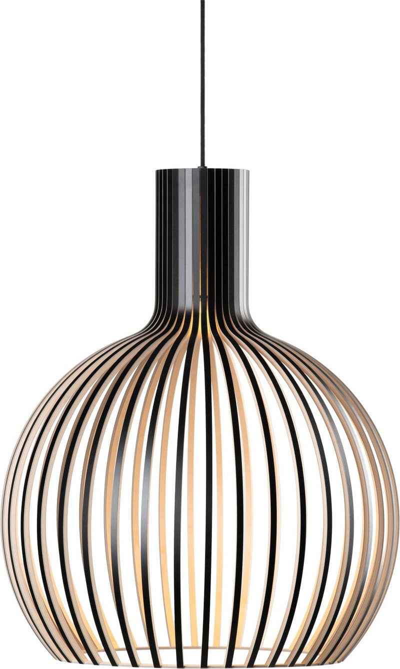 Se Secto Octo 4241 Pendant Birch Black Str H: 55 cm Ø: 45 cm - Pendler ❤ Stort online udvalg i Secto ❤ Meget billig fragt og hurtig levering: 1 - 2 hverdage - Varenummer: MGS-S00421724 og barcode / Ean: 6430053140929 på lager - Udsalg på Bolig - Lamper - Pendler Spar op til 57% - Over 1354 design brands på udsalg