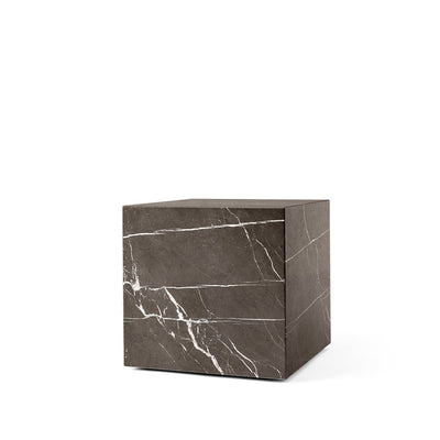 Se Audo Copenhagen Plinth sofabord brown, cube ❤ Kæmpe udvalg i Audo Copenhagen ❤ Hurtig levering: 1 - 2 Hverdage samt billig fragt - Varenummer: NDN-548085-01 og barcode / Ean: '5709262024759 på lager - Udsalg på Furniture - Tables - Accent Tables - Coffee Tables Spar op til 59% - Over 1354 kendte mærker på udsalg