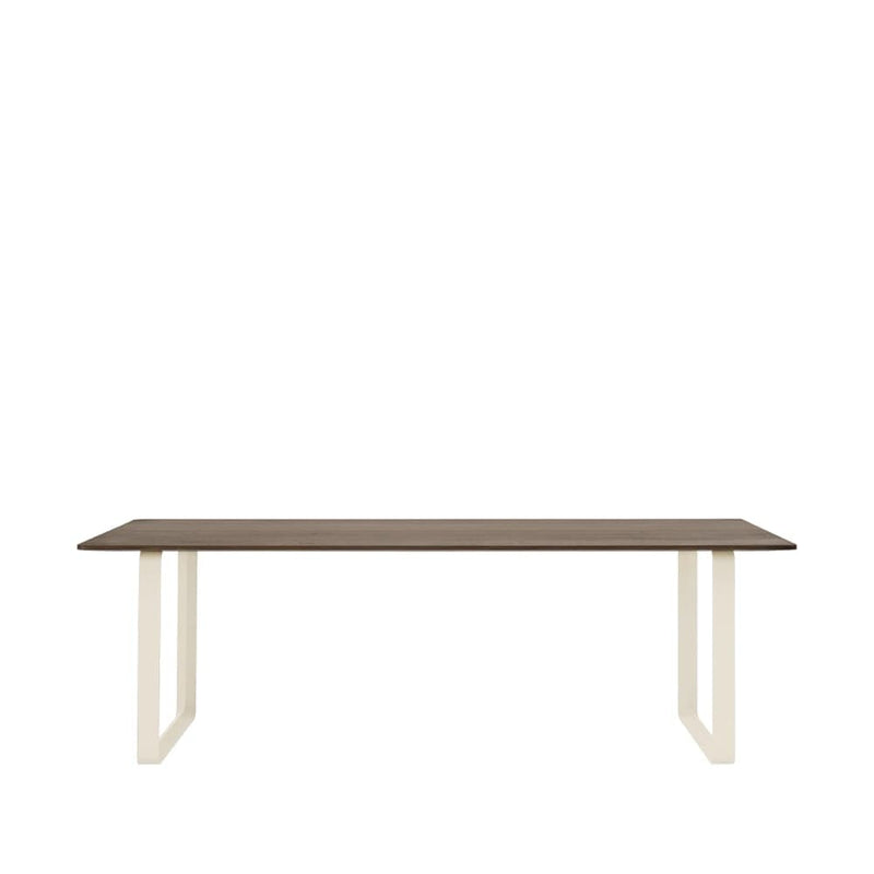 Se Muuto 70/70 spisebord 225x90 cm Solid Smoked Oak/Sand ❤ Kæmpe udvalg i Muuto ❤ Hurtig levering: 1 - 2 Hverdage samt billig fragt - Varenummer: NDN-545603-01 og barcode / Ean: &