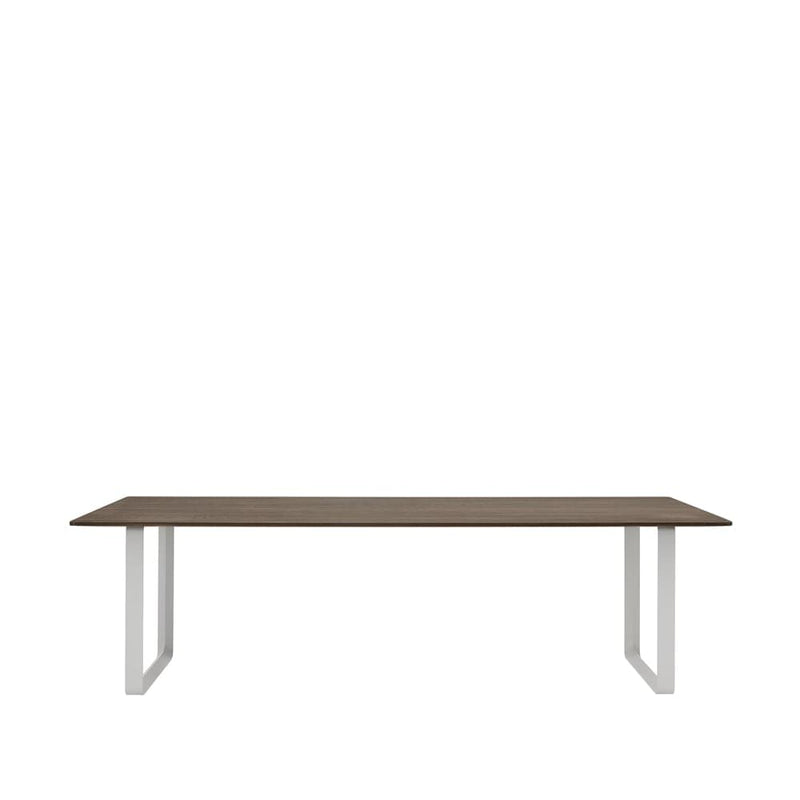 Se Muuto 70/70 spisebord 255x108 cm Solid Smoked Oak/Grey ❤ Kæmpe udvalg i Muuto ❤ Hurtig levering: 1 - 2 Hverdage samt billig fragt - Varenummer: NDN-545616-01 og barcode / Ean: &