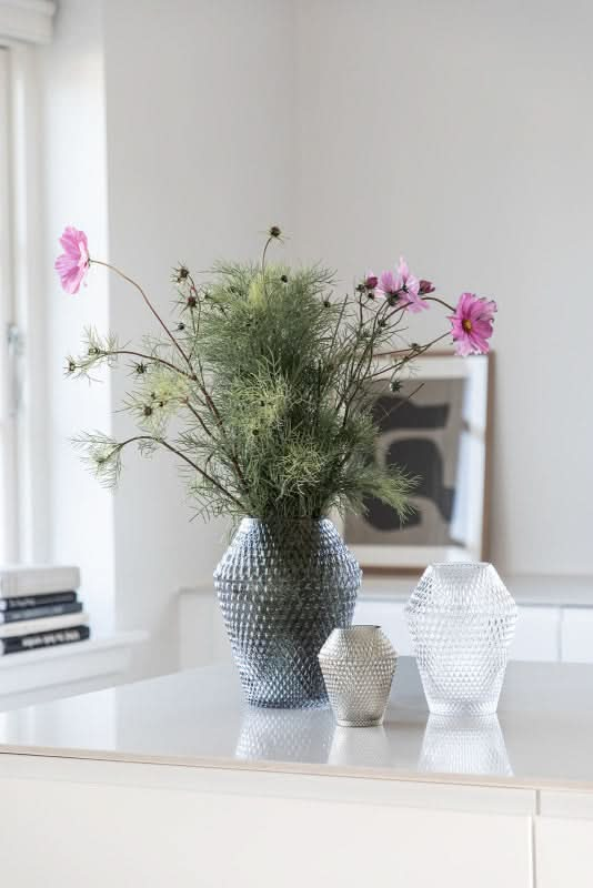 Se Specktrum - Flow Vase - Clear Medium ✔ Kæmpe udvalg i  SPECKTRUM ✔ Hurtig levering: 1 - 2 Hverdage samt billig fragt - Varenummer: KRZ-k547 og barcode / Ean:  på lager - Udsalg på Bolig Spar op til 63% - Over 1354 design mærker på udsalg