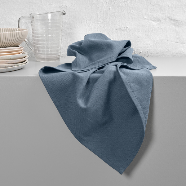 Se The Organic Company - Kitchen Towel - Viskestykke Grey Blue ✔ Kæmpe udvalg i  The Organic Company ✔ Hurtig levering: 1 - 2 Hverdage samt billig fragt - Varenummer: KRZ-k479 og barcode / Ean:  på lager - Udsalg på Bolig Spar op til 59% - Over 1354 design mærker på udsalg