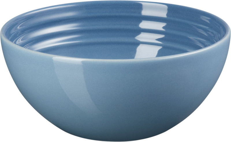 Se Le Creuset Snack Skål 330ml Chambray Str 18cm - Serveringsskåle ❤ Stort online udvalg i Le Creuset ❤ Meget billig fragt og hurtig levering: 1 - 2 hverdage - Varenummer: MGS-S12998980 og barcode / Ean: 843251187386 på lager - Udsalg på Bolig - Borddækning - Skåle & fade - Serveringsskåle Spar op til 57% - Over 1312 kendte brands på udsalg